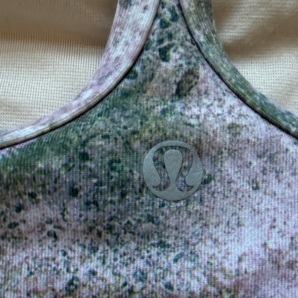 Lululemon bundle size 6 - Picture 5 of 9